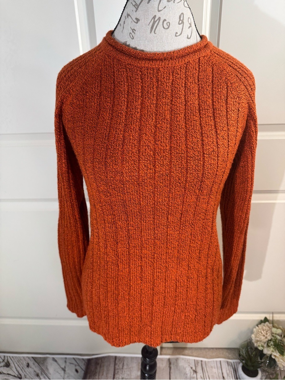 Carolyn Taylor Ribbed Crewneck Sweater in Rust Orange